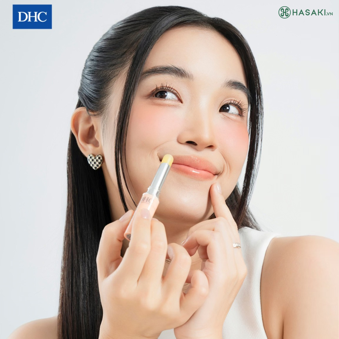 son-duong-moi-khong-mau-dhc-ho-tro-giam-tham-moi-1-5g-1 son duong moi khong mau dhc ho tro giam tham moi 1 5g 1